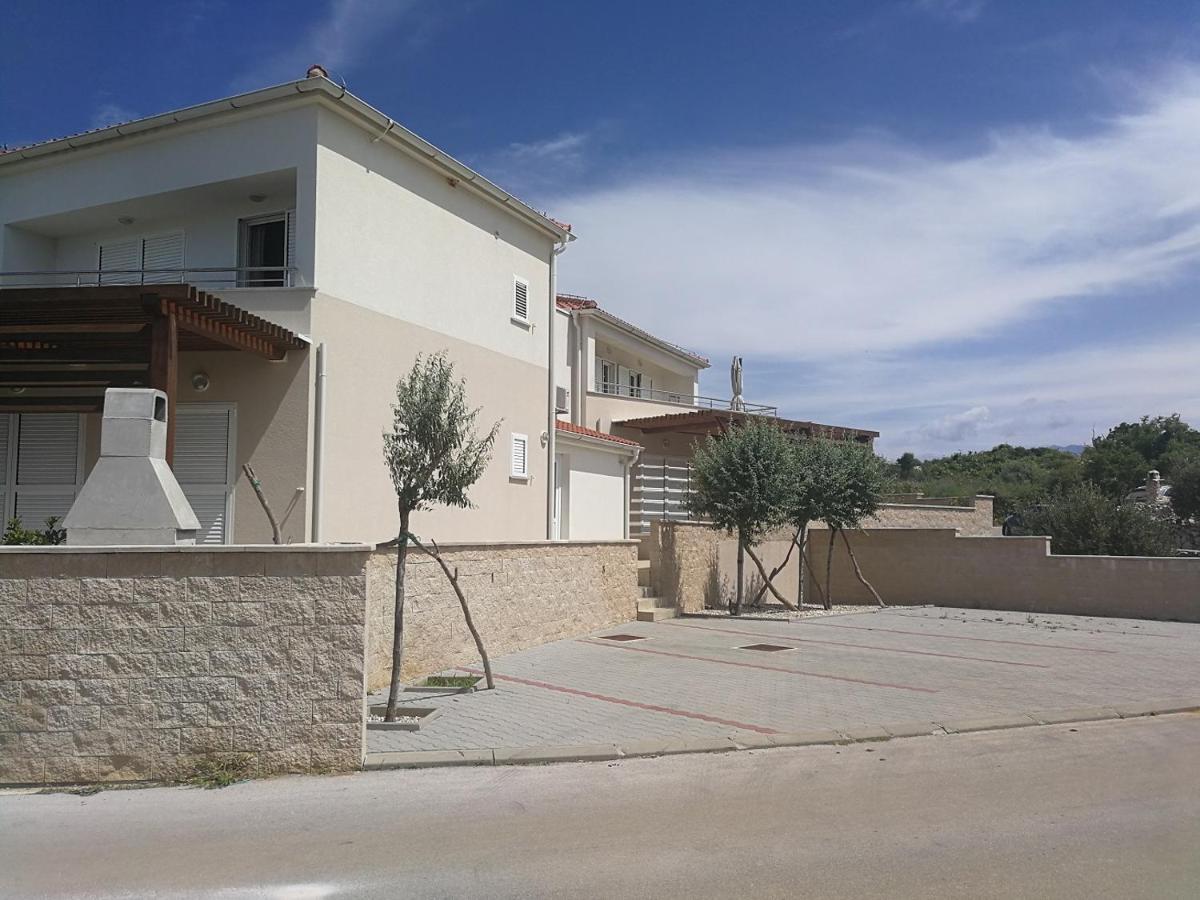 Sea Salt Apartment Novalja Exterior photo